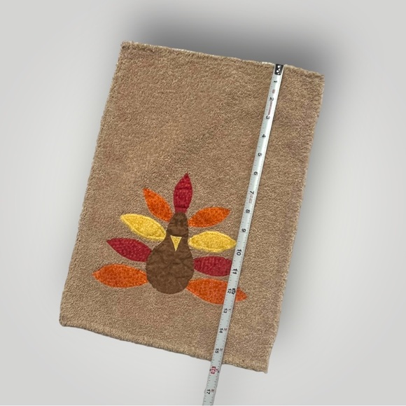 Lot/2 𝑯𝒂𝒏𝒅𝒎𝒂𝒅𝒆 Thanksgiving Turkey Hand Towels - Picture 10 of 12